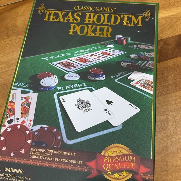NWOT. Texas Hold’Em Poker set. - Picture 9 of 9